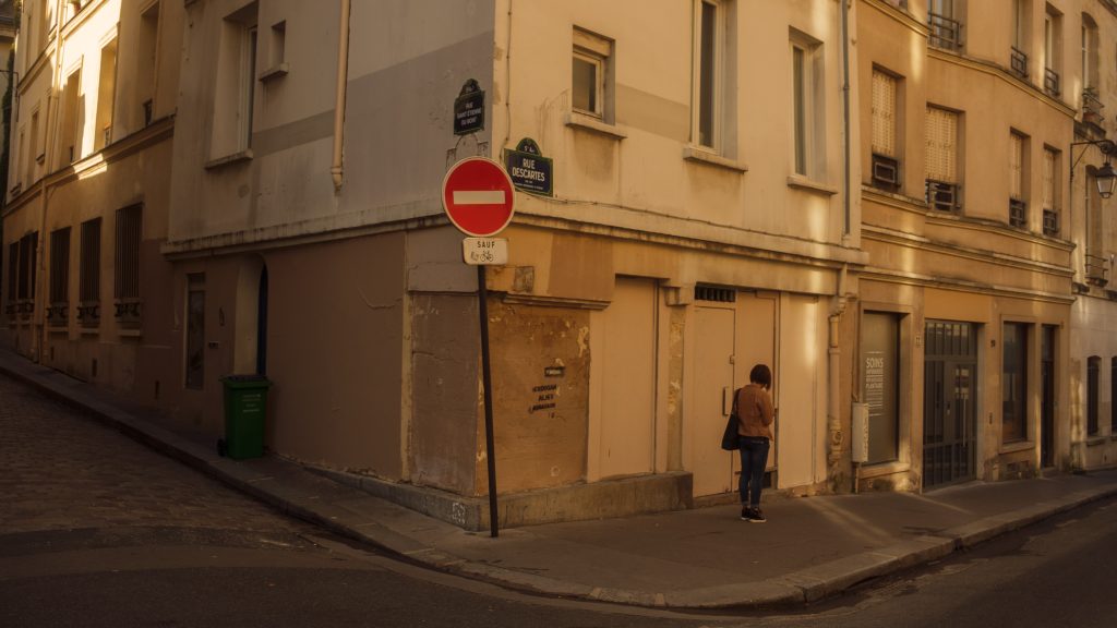 Dame-skæve-bygninger Paris - Kasper Christiansen